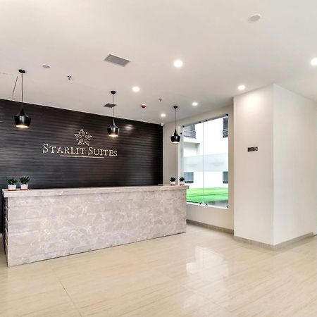 Starlit Suites Newtown 콜카타 외부 사진
