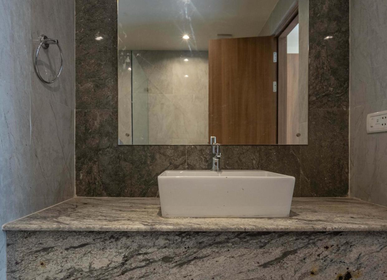 Starlit Suites Newtown 콜카타 외부 사진