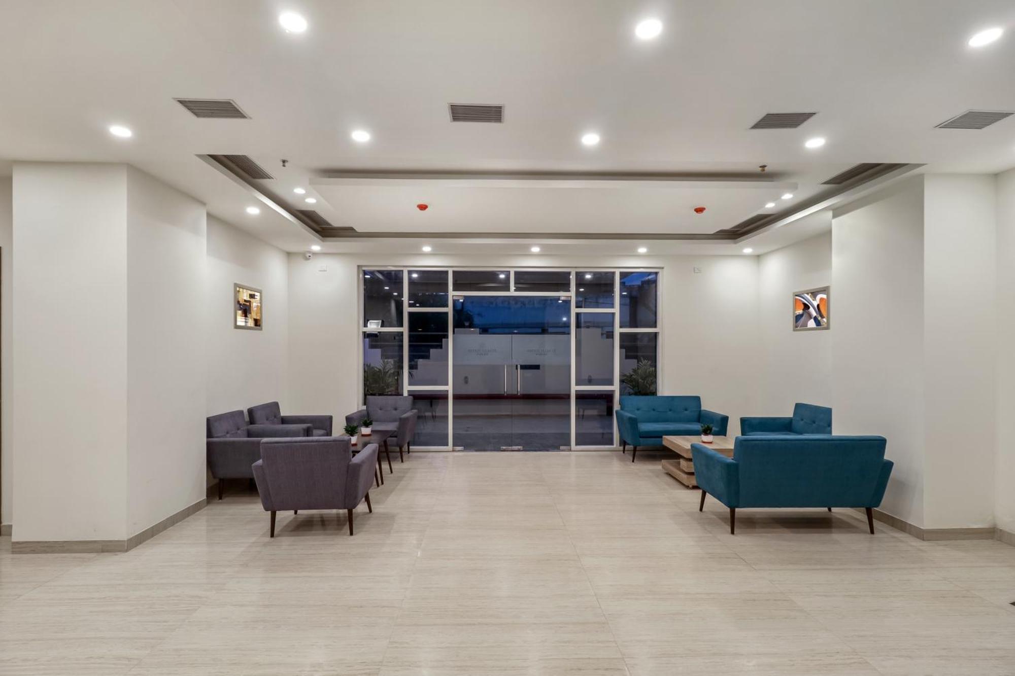 Starlit Suites Newtown 콜카타 외부 사진
