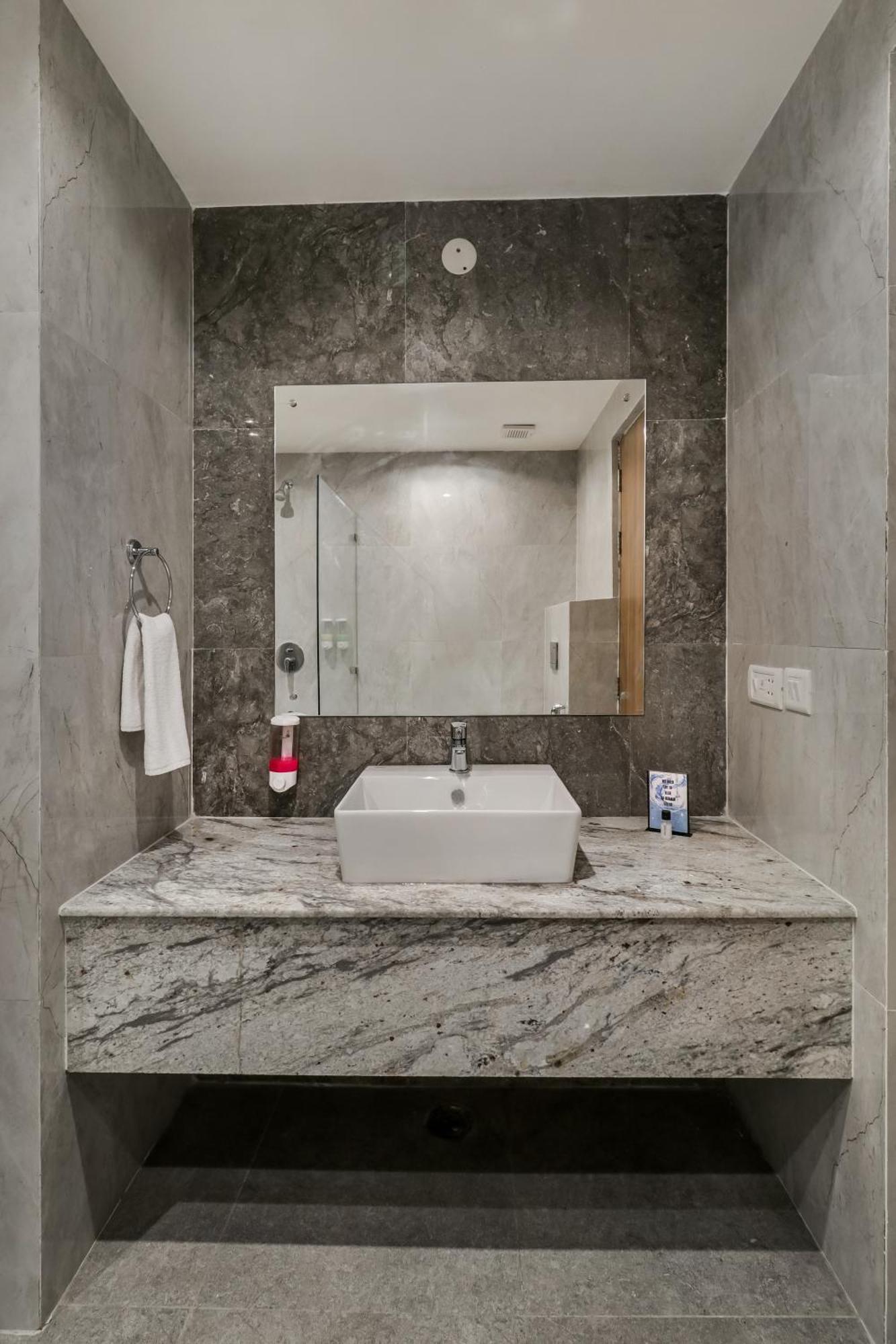 Starlit Suites Newtown 콜카타 외부 사진