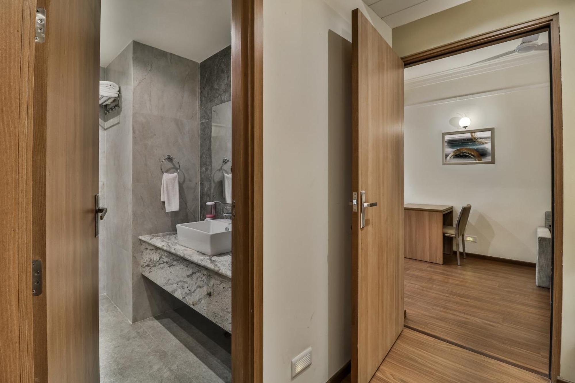 Starlit Suites Newtown 콜카타 외부 사진